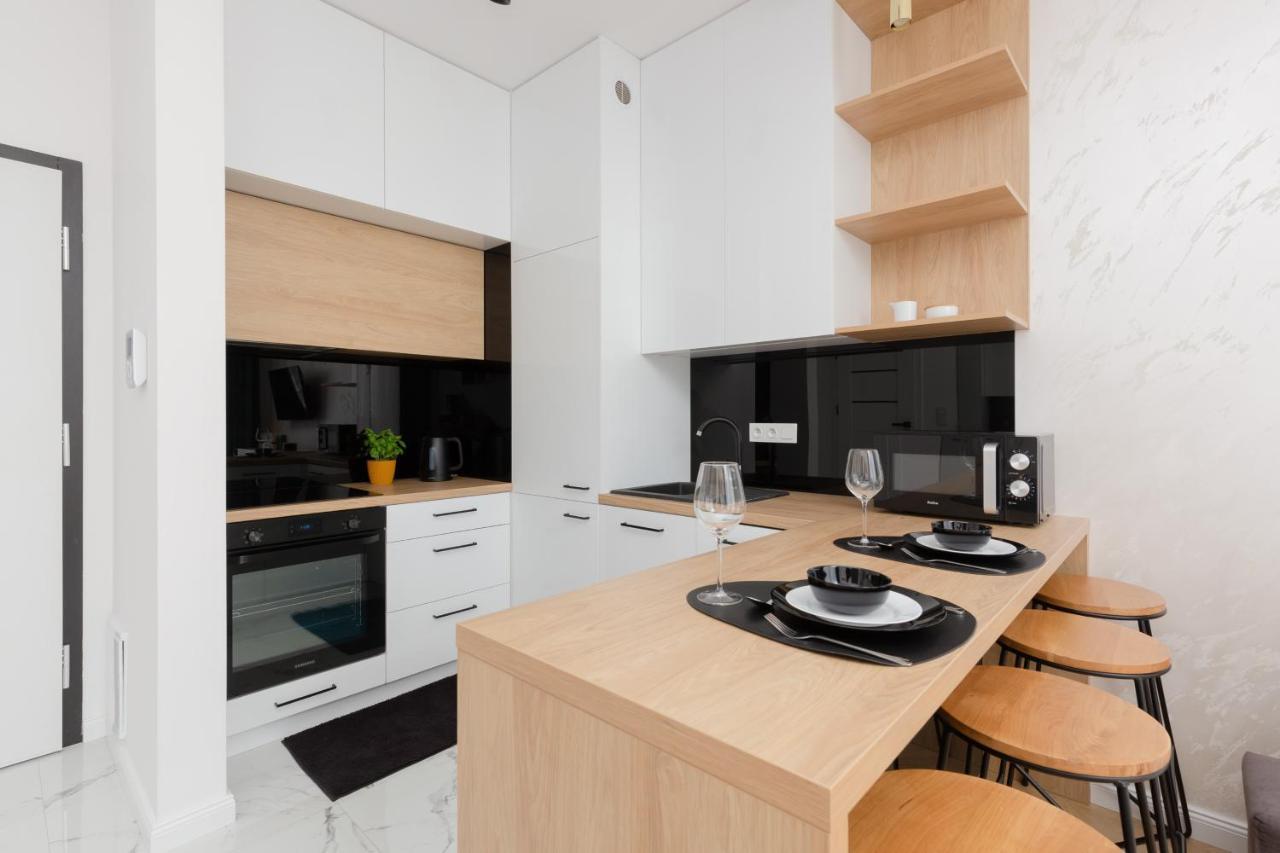 Warsaw Kotsisa Apartments With Parking By Noclegi Renters Ngoại thất bức ảnh